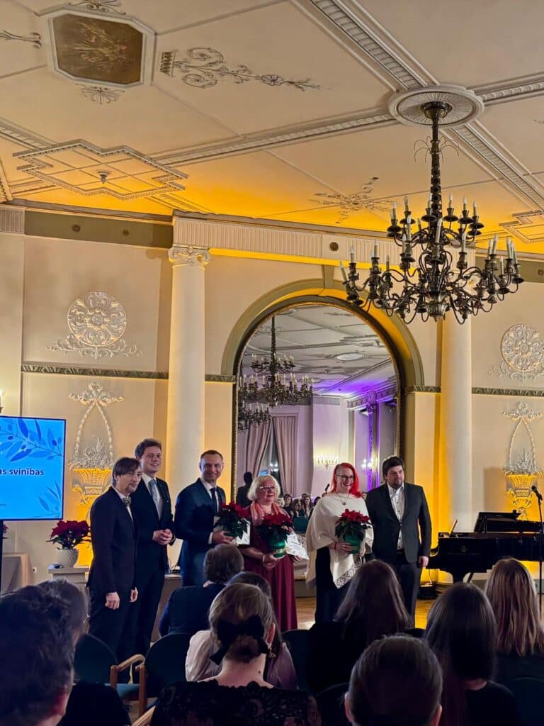 LJZA dibinātāji apvienības 20 gadu svinībās.